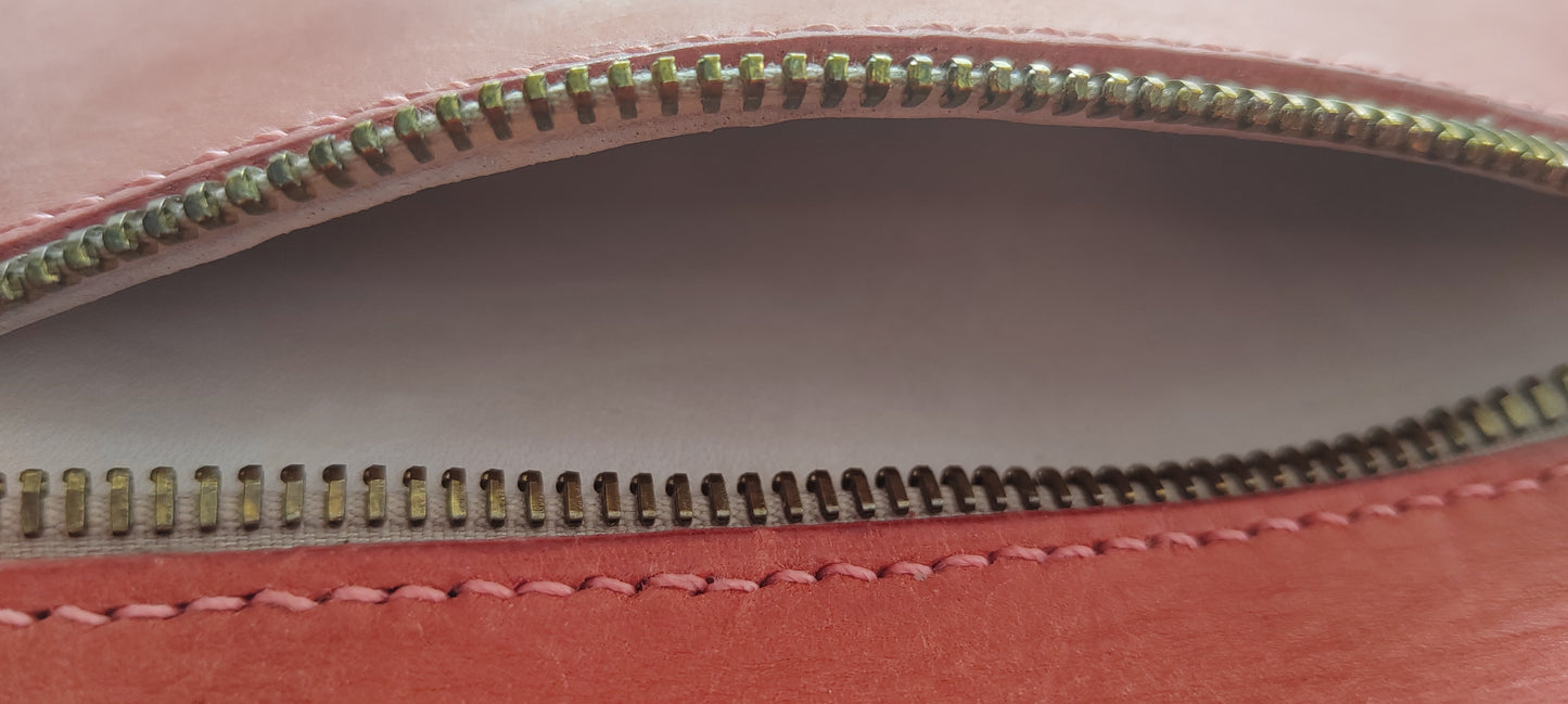 Le portefeuille rose velours en cuir Badalassi