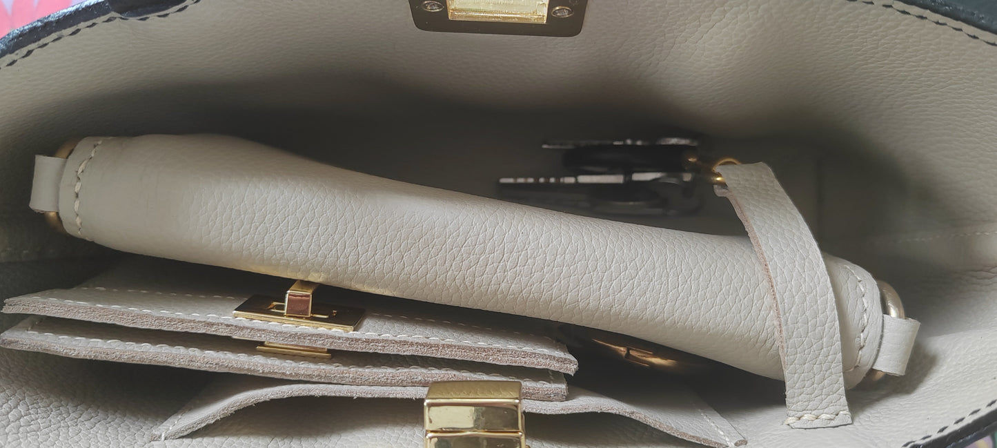 Le sac de soirée en cuir imprimé crocodile