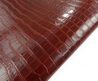 Le sac à main en cuir imprimé crocodile