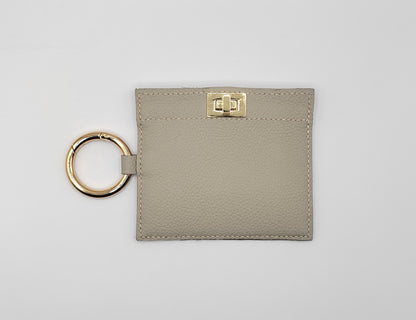 Porte cartes en cuir beige grainé pour femme